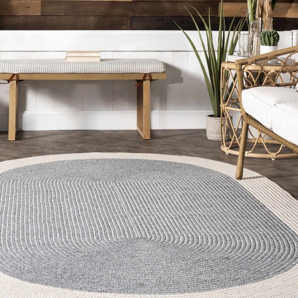 Indoor/Outdoor Braided Solid Border Delaine Area Rug 6ft X 9ft